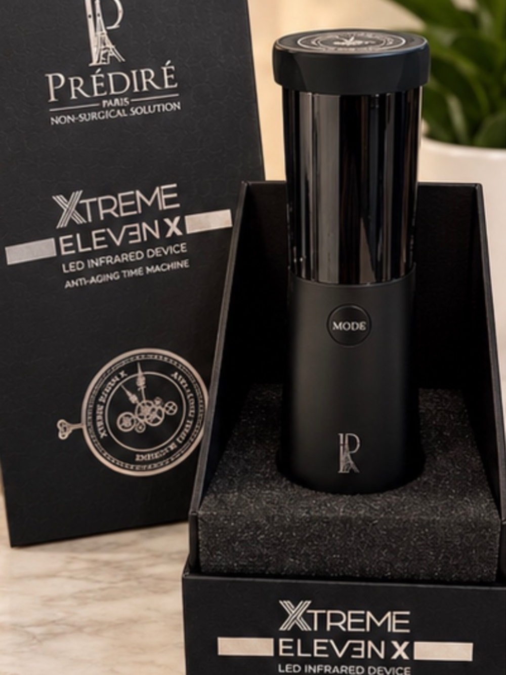 Prédiré Paris Xtreme Eleven X LED Infrared Anti-Aging Device